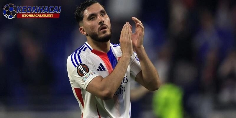 Ryan Cherki chính thức trở thành người của Man City Ryan Cherki chính thức trở thành người của Man City